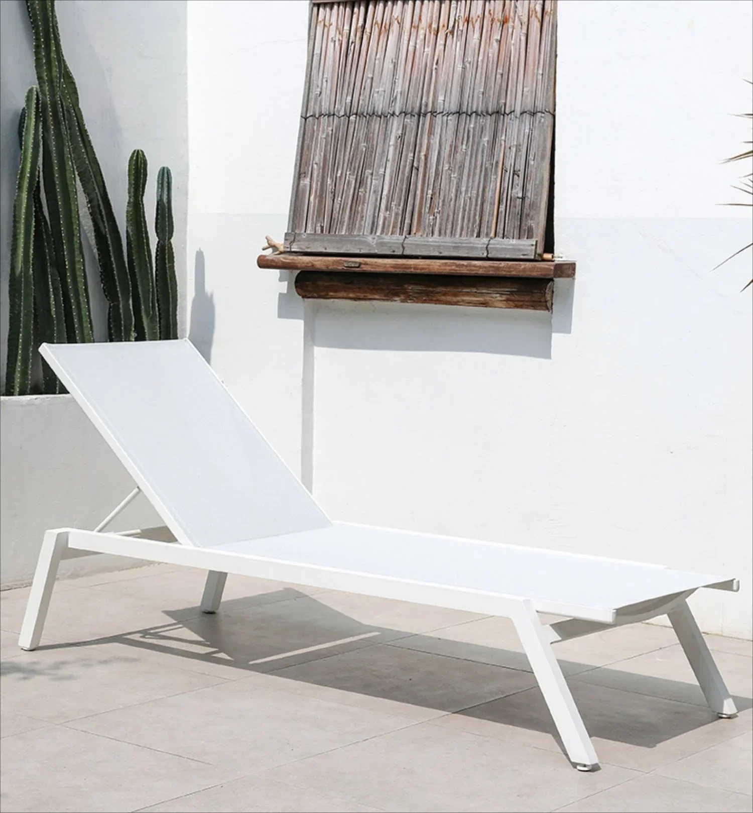 

Outdoor reclining bed, modern homestay, net red swimming pool, reclining chair, waterproof and sunscreen, outdoor courtyard