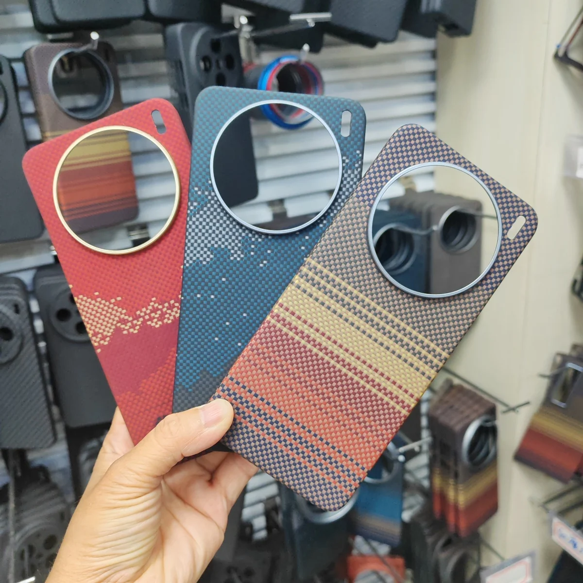

Magnetic Premium Aramid Carbon Fiber Phone Cover For VIVO X200S Ultra-thin Metal Len Wireless Charging Shockproof Back Cover