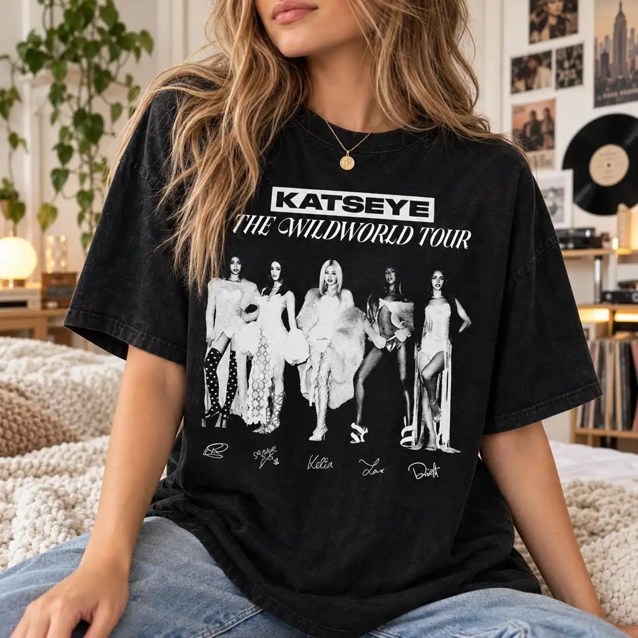KATSEYE Wildworld Tour Shirt, KATSEYE Concert T-Shirt, Kpop Girl Group Graphic Tee, Black Tour Dates Shirt, KATSEYE Fan Gift