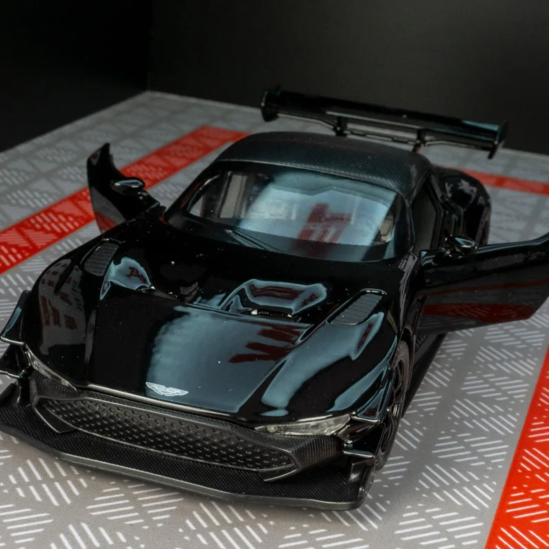 1:32 Aston Martin Vulcan Sportwagen Simulation Druckguss Metall legierung Modell auto Sound Licht zurückziehen Sammlung Kinder Spielzeug Geschenke