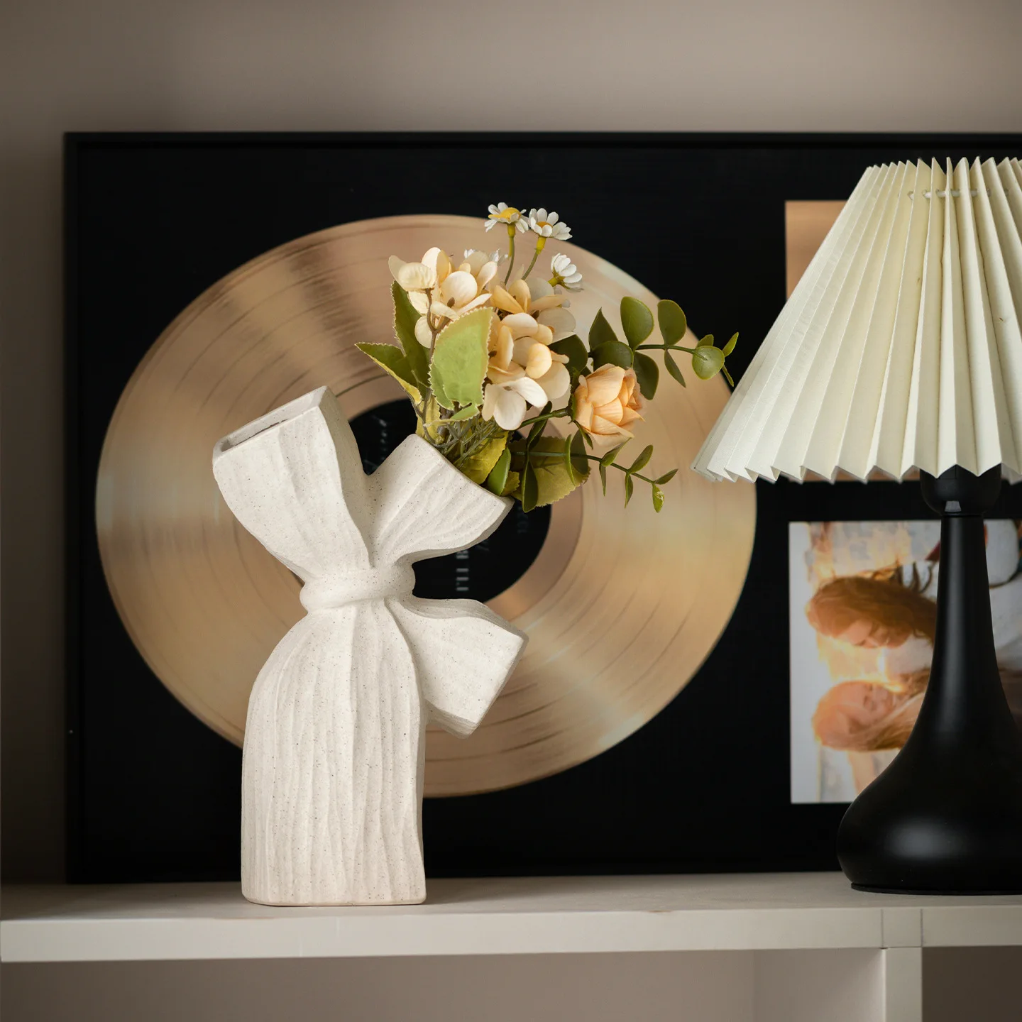 Ceramic Art Ornament Vase Living Room TV Cabinet with Dried Flowers Creative Light Luxury Decoration High-end Flowers