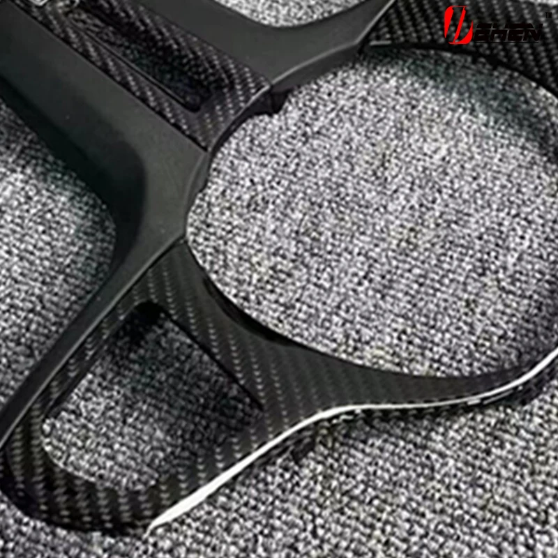 Suitable for BMW steering wheel cover 3 series 5 series G20 G30 G01 G08 modified MP carbon fiber hollow cover