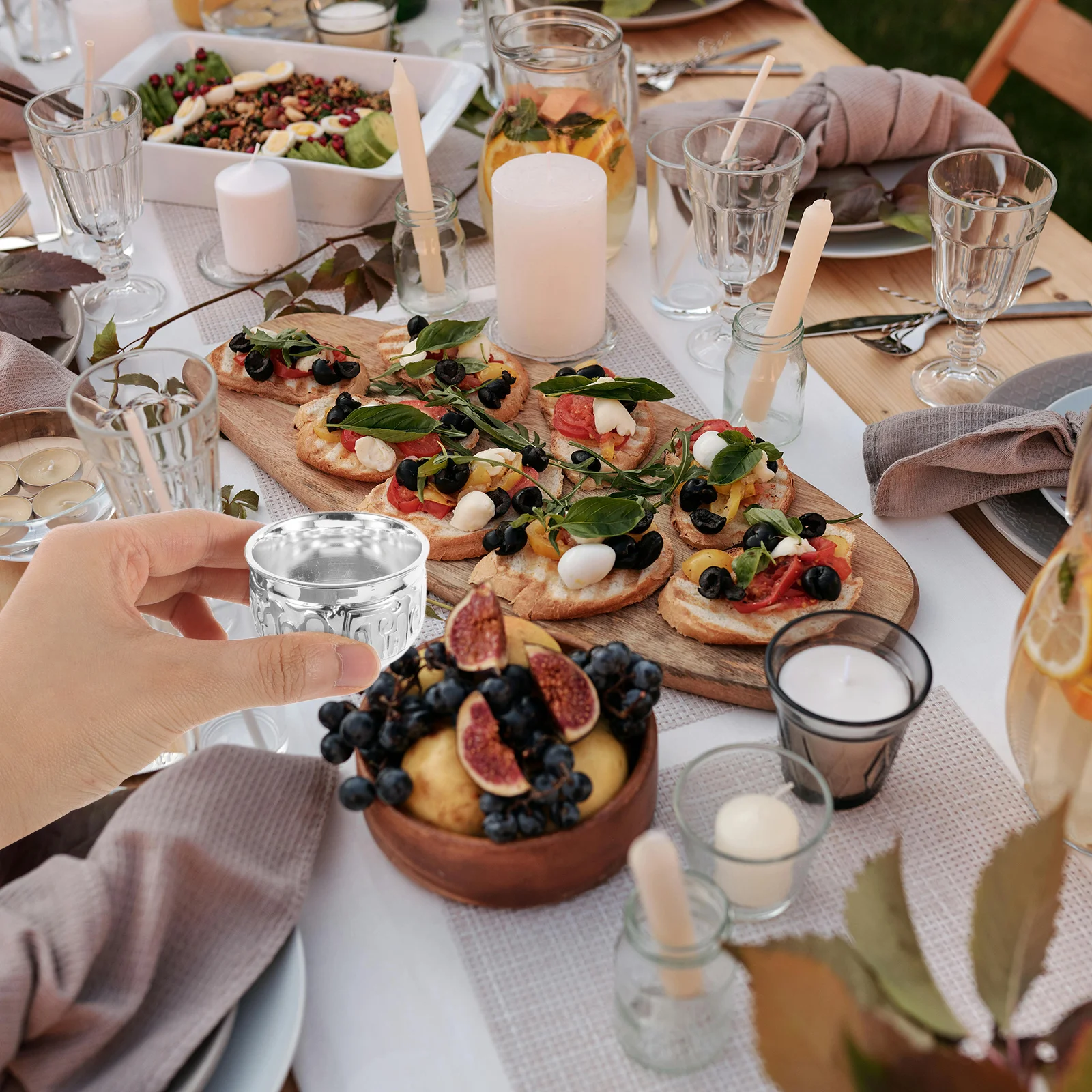 

Exquisite Relief Metal Wine Cup Elegant Single Compact Design for Home Hotel Restaurant Decorative Reusable Drinkware Small