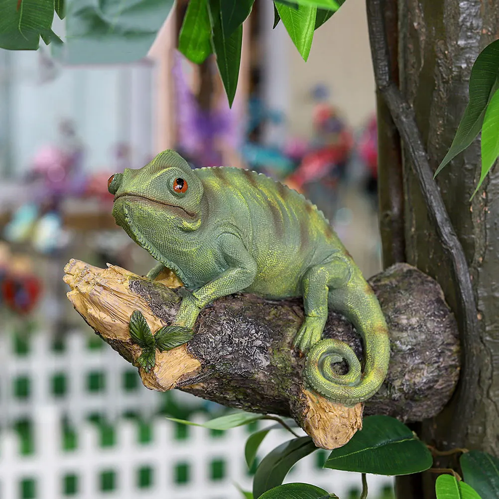 

1Pcs Simulated Chameleon Resin Outdoor Ornament Garden Decoration Yard Adornment Landscape Decorative Artware Lifelike Animal