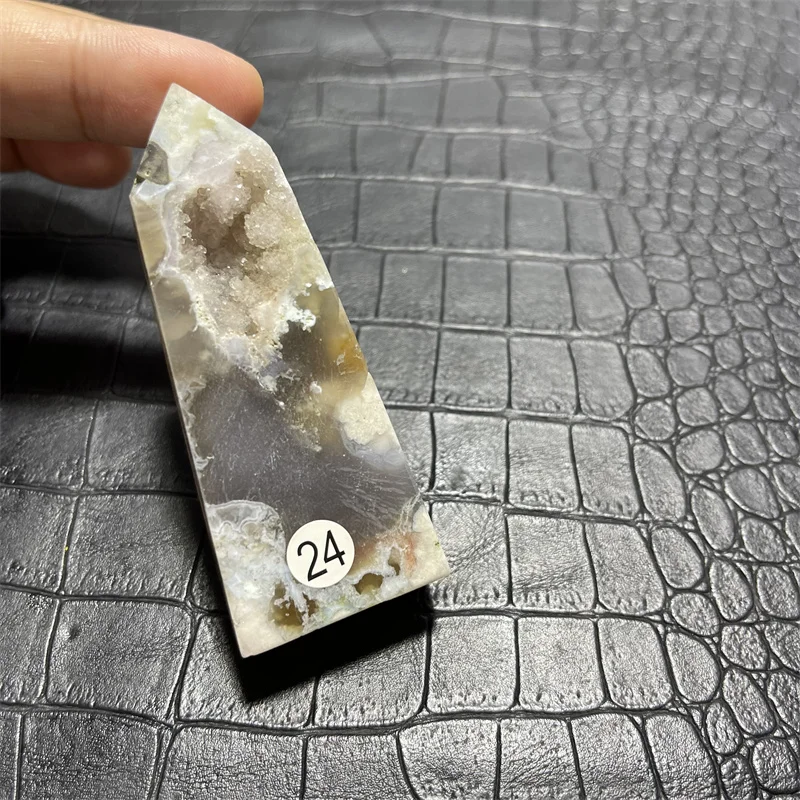 Natural Crystal cherry blossom Tower Crystal Geode Druzy Agate Point For Decoration