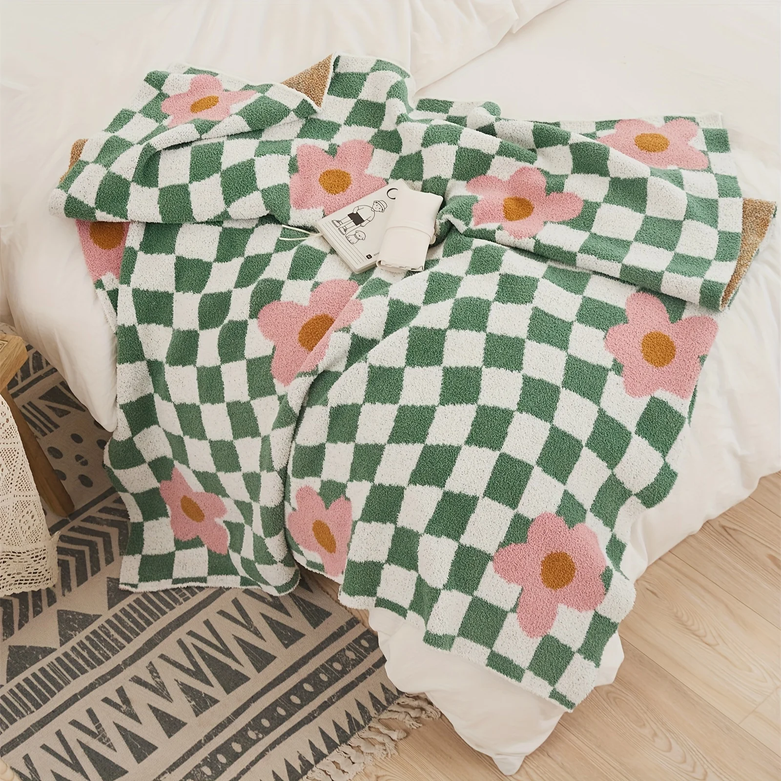 Cute Floral Pattern Throw Blanket Cozy Chunky Knit Bed Throw for Sofa Couch Decor Gift