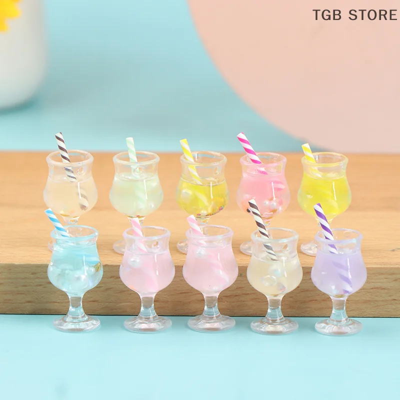 Mini taza de jugo en miniatura para casa de muñecas, 2 piezas, 1/12, bebidas de cóctel, juguete para casa de muñecas