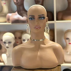 European and American Simulation PVC Female Mannequin Head with Shoulder Dummy Head for Wigs and Necklace Display Makeup Model