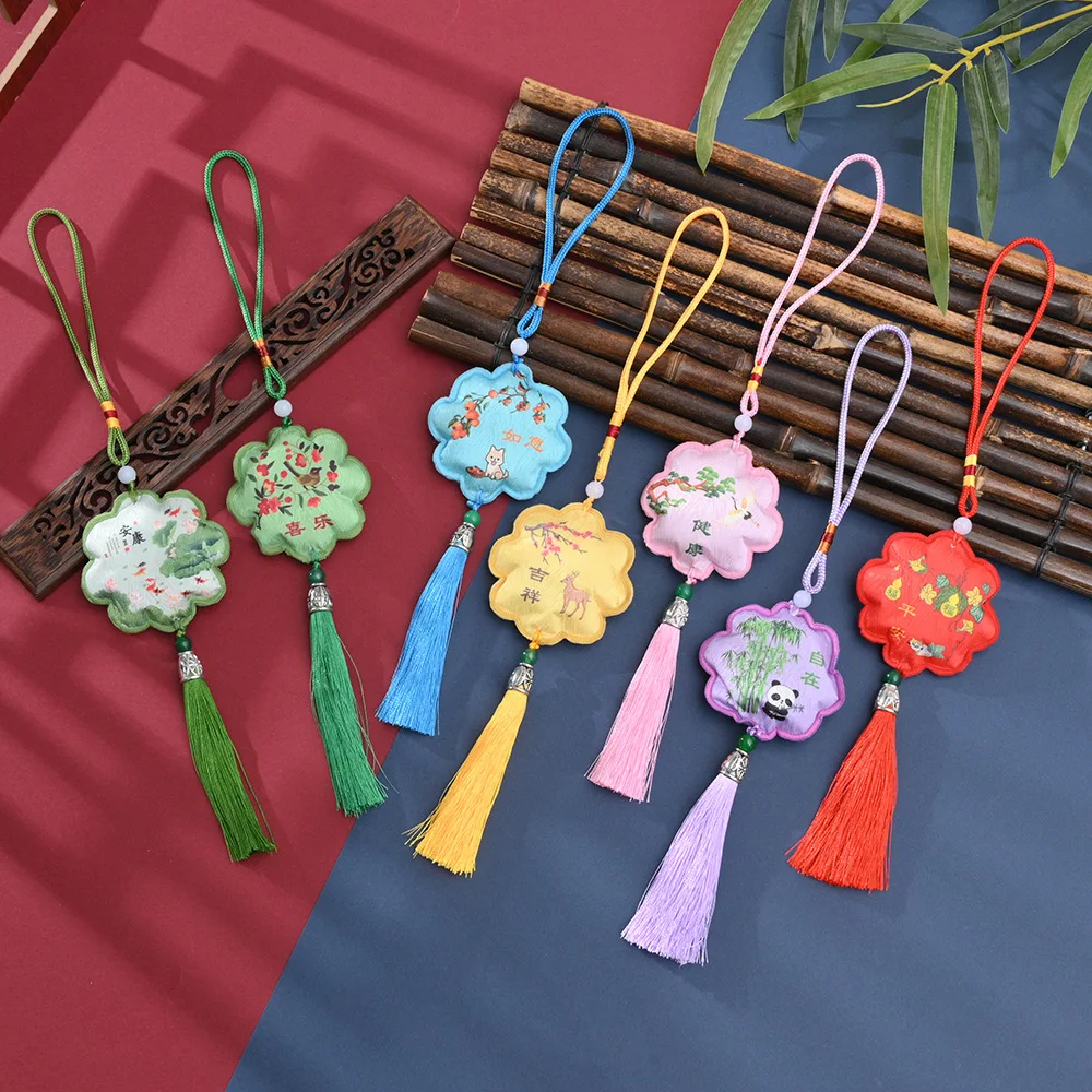 Full Wormwood Sachet, Ancient‑Style Cultural Creative Embroidered Fragrance Pouch, Portable Lucky Bag Charm for Car & Phone
