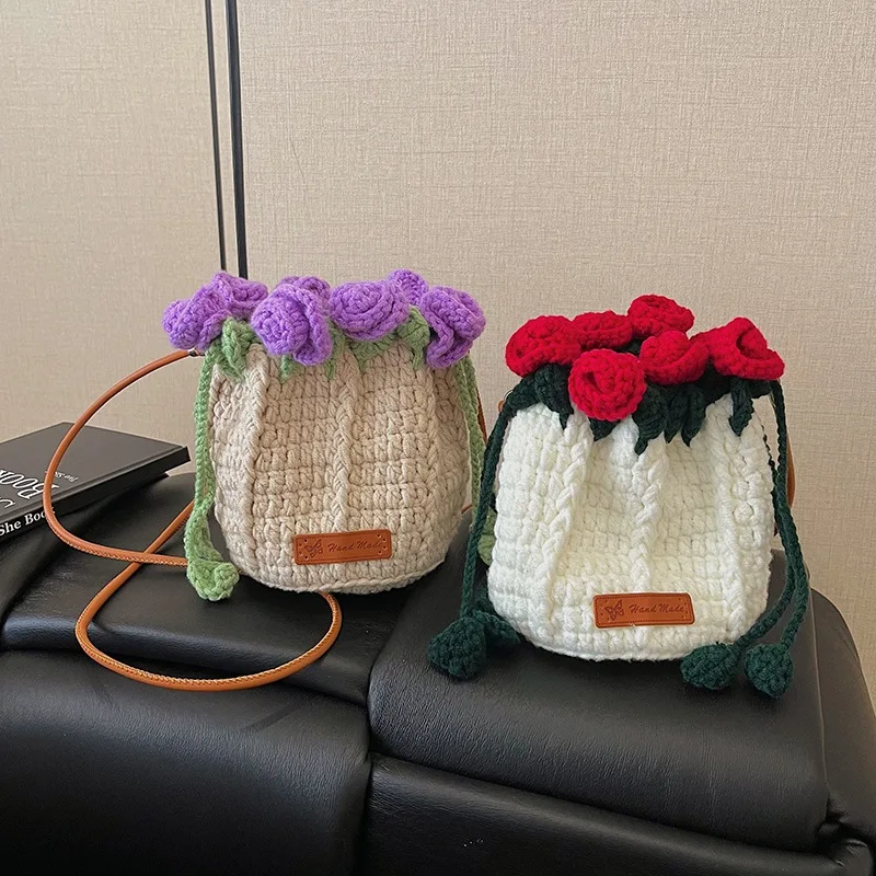 

2025 New Fashion Women's Bags Handwoven Rose Flower Buet Bag Crossbody Phone Purse Sweet Lady Cotton No Partition Closure Soft