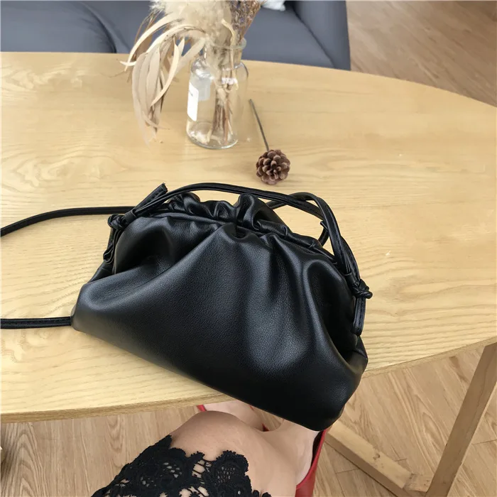 Premium calf leather soft leather handbag Mini crossbody bag Women's versatile super hot cloud bun Dumpling bun