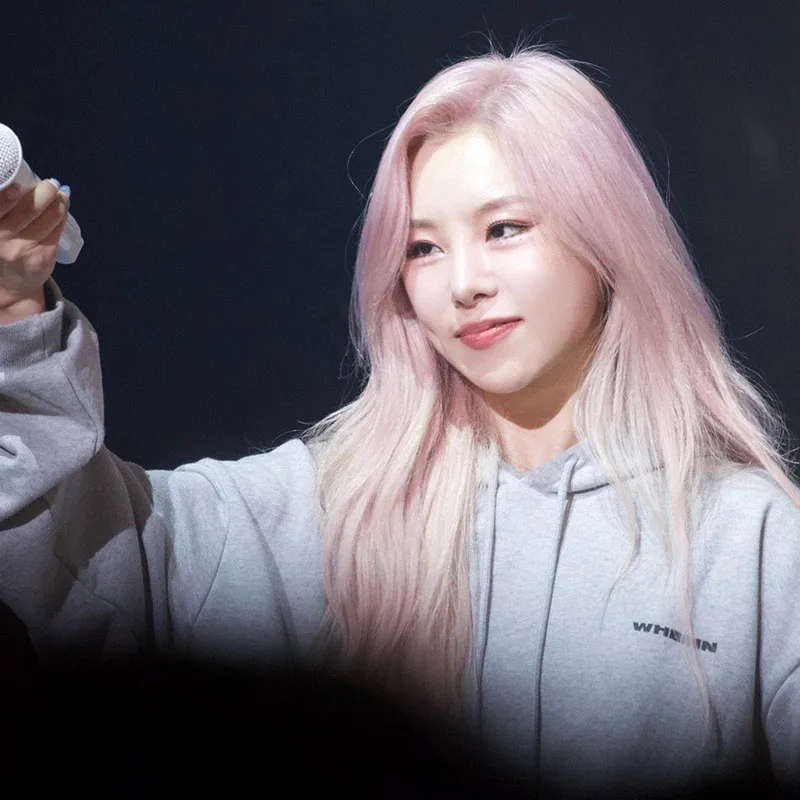 Bluza z nadrukiem MAMAMOO DING HUI REN Concert WheeInTheMood, długa bluza z kapturem, luźny krój, bawełna, wiosna 2024