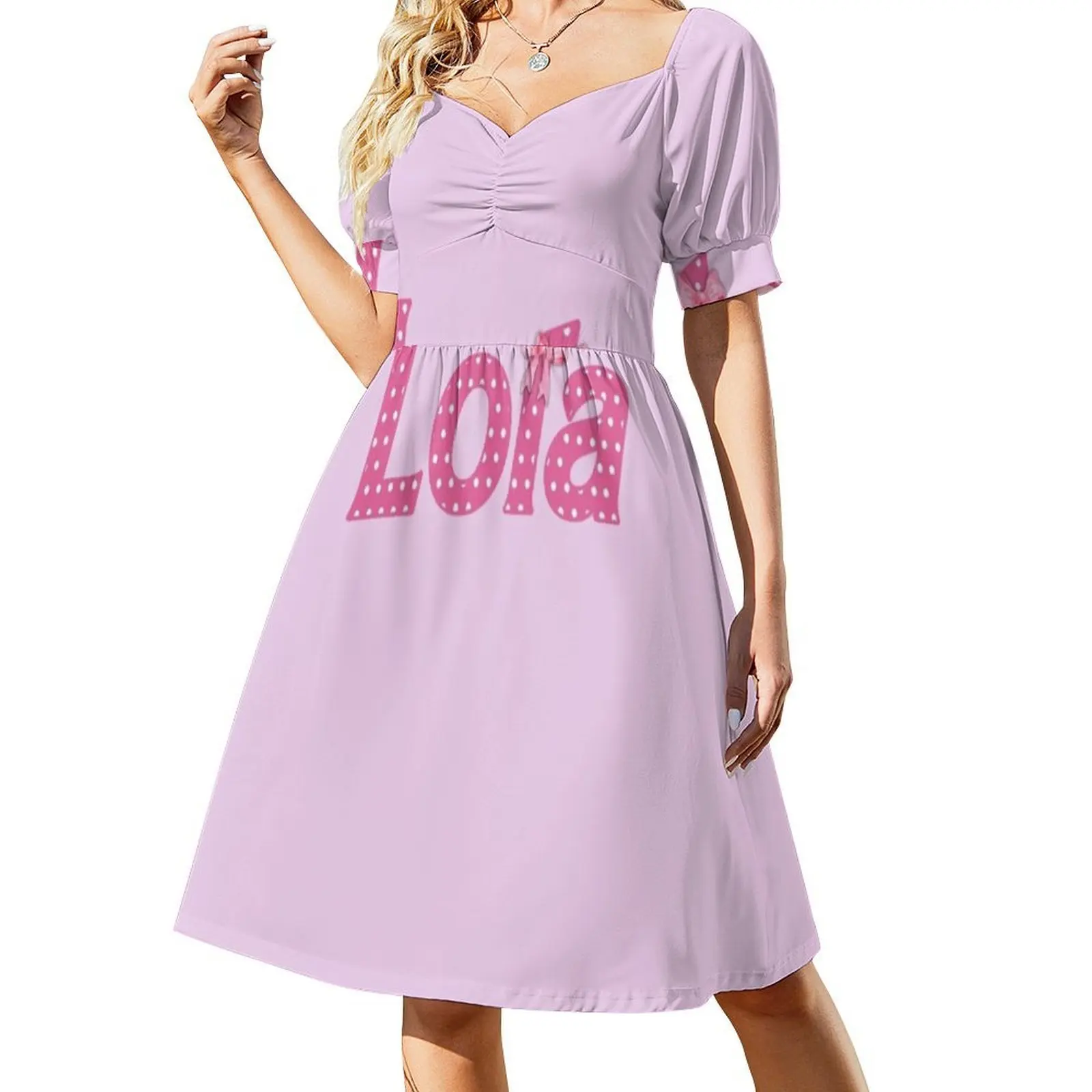 Sukienka Lola od Callisc w stylu boho chic, elegancka moda, suknia na wesele na plaży, imię dla zwierzaka Lola, imię dla psa Lola, imię Lola na imprezę