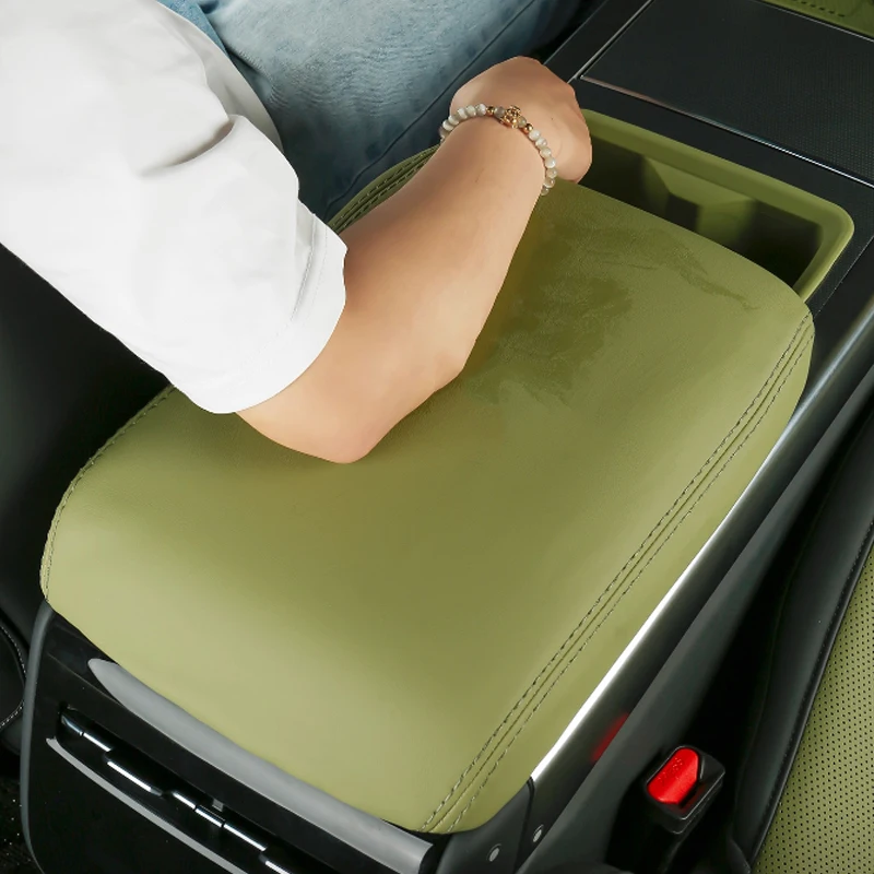 

For M-HERO M817 2025 2026 Specially Modified Central Armrest Protective Cover Interior Decoration Supplies