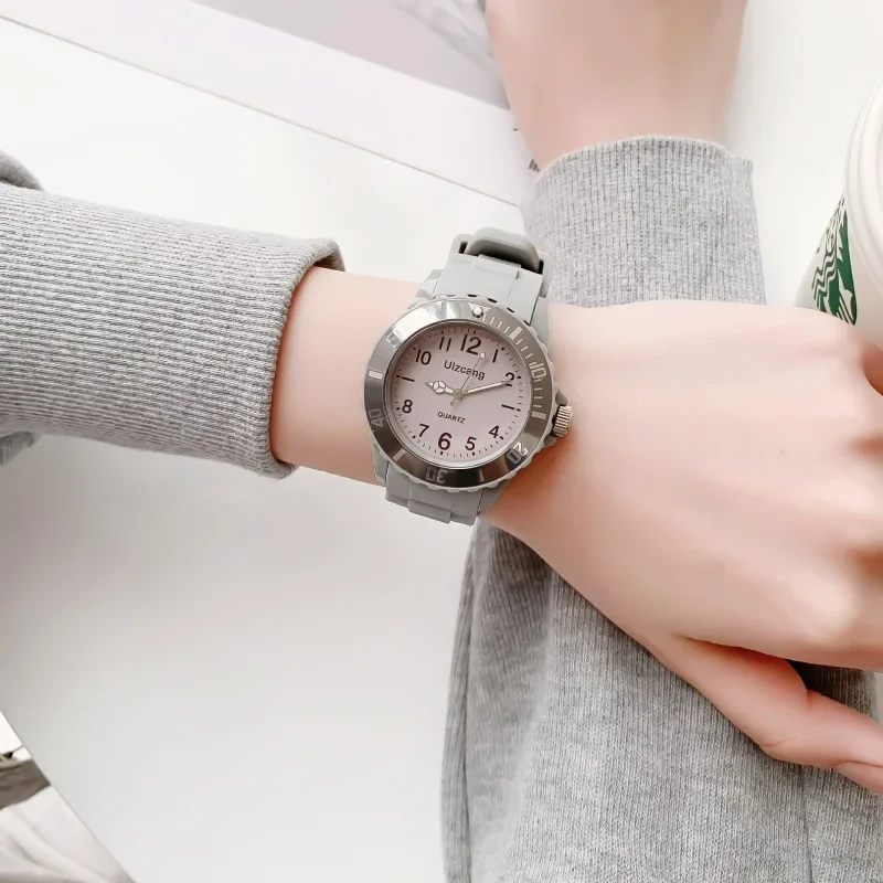 Children's Watches Boys and Girls Fall-proof Colorful Jelly Watch Quartz Wristwatch