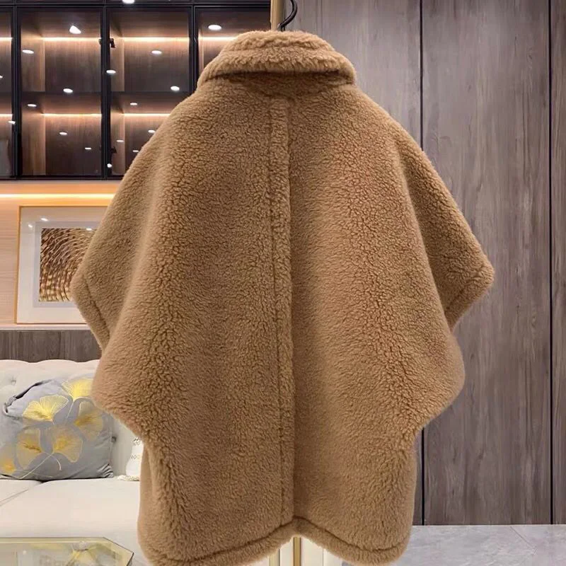 2024 Winter Echte Wollen Jas Vrouwen Mode Bont Capes Teddy Poncho Dame Streetwear Wollen Mantel Dikke Warme Overjas