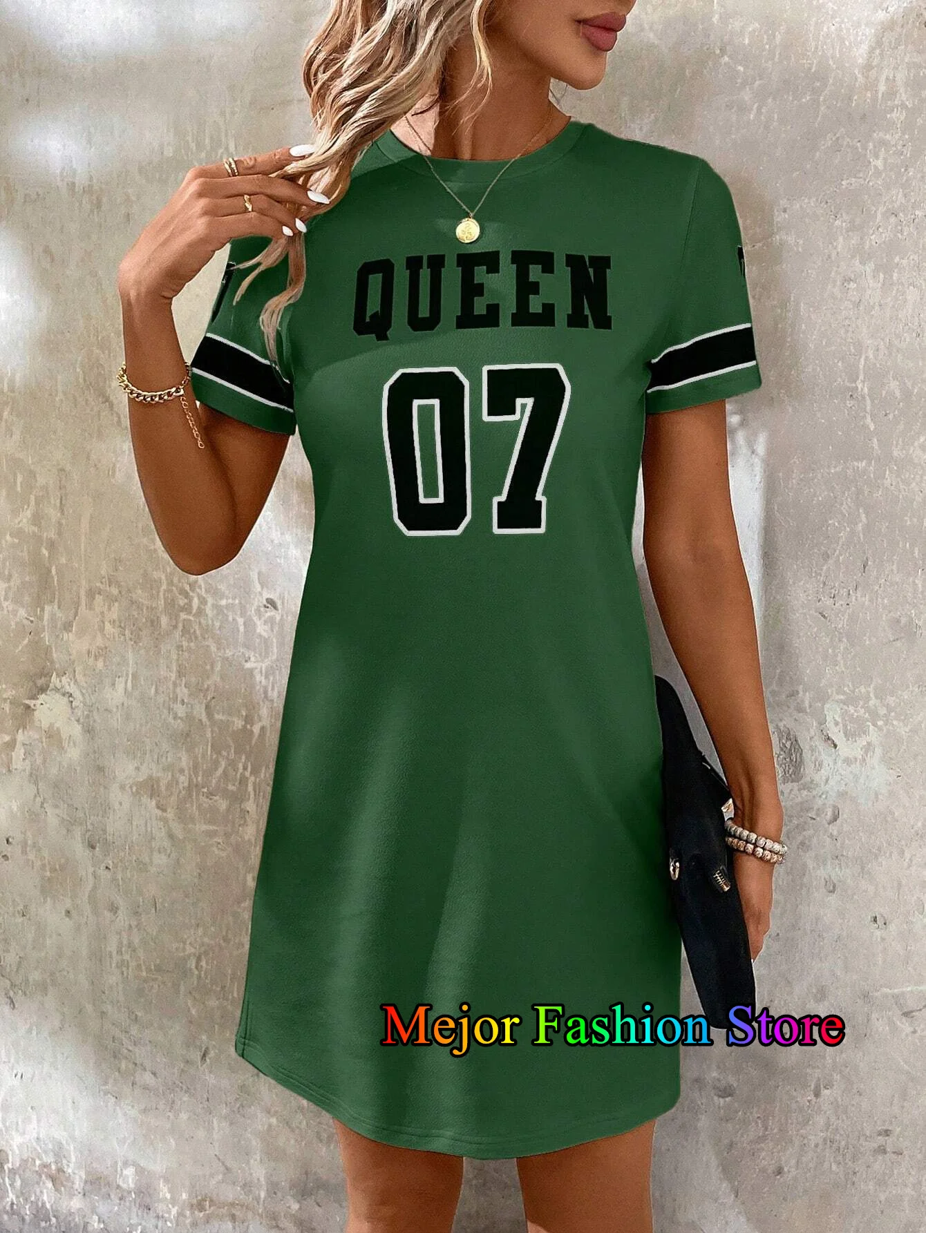 New Arriavl Summer Green Queen No.07 Printed Women Short Sleeved T-shirt Dress Solid Color Loose Casual Sports Fashion Dress