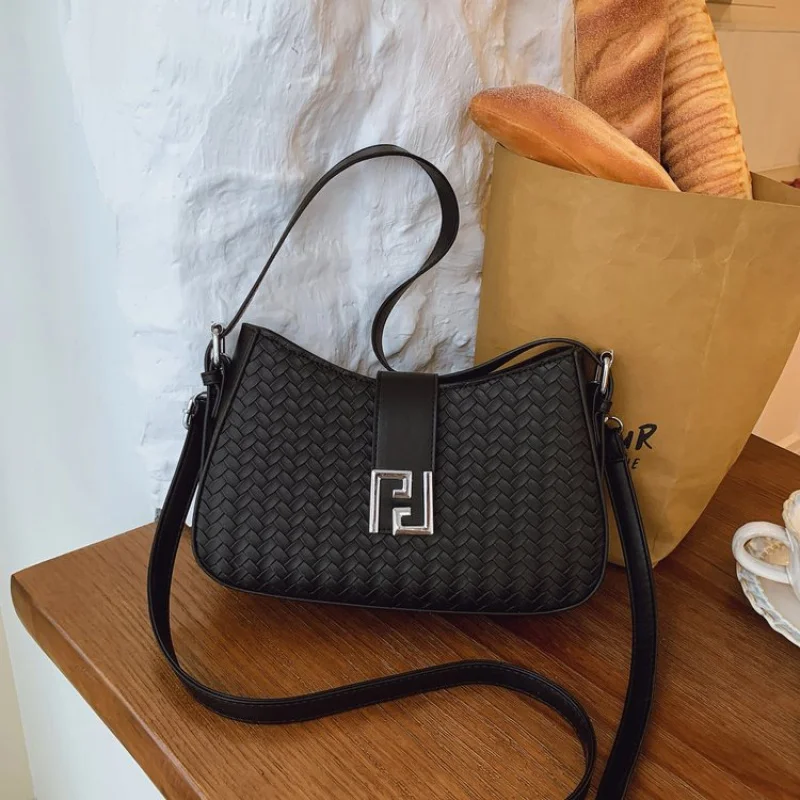 

Top-Tier Women's Hand Bags Made Of Sheepskin Leather Boasting Madrid High-End Spacious Soft Daily Look​