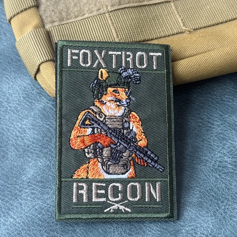 Parche táctico bordado de soldado zorro con gancho y bucle, insignia de moral militar para chaquetas, mochilas y equipo táctico