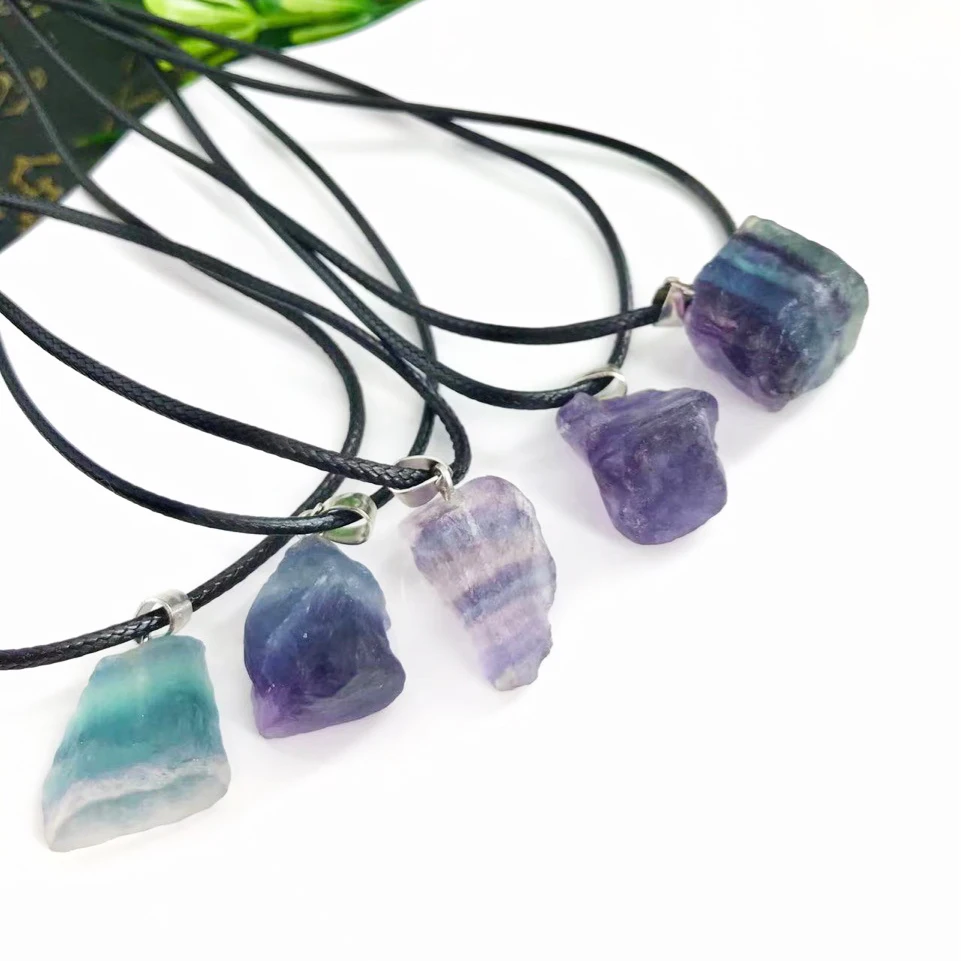 50pcs Raw Ore Color Fluorite Rough Pendant Irregular Purple Blue Crystal Mine Quartz Necklaces Jewelry for Women Men