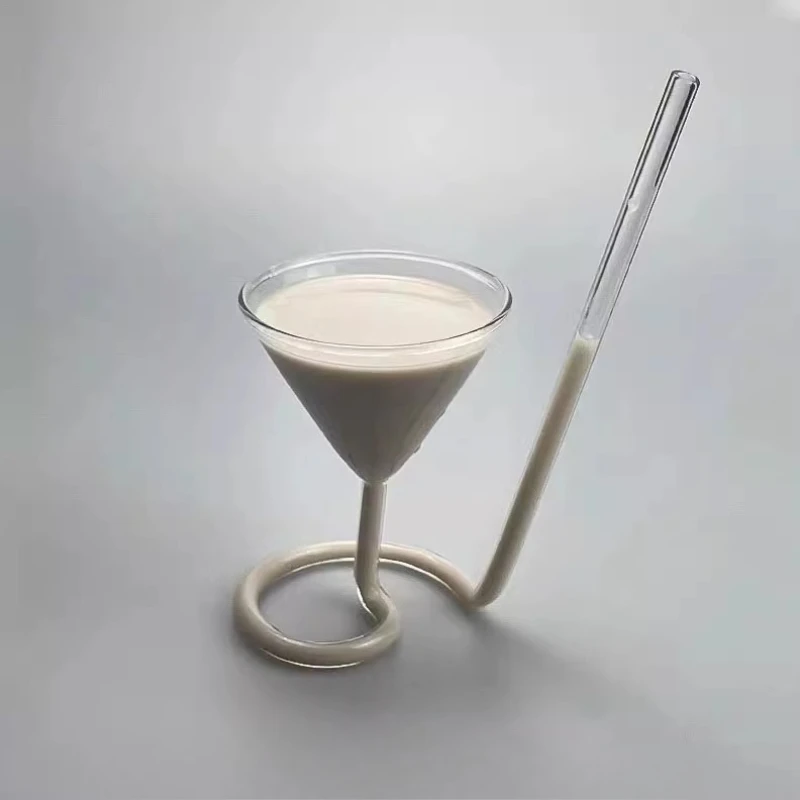 

Martini glass personality creative French ins style beautiful spiral cocktail glass long tail cocktail straw