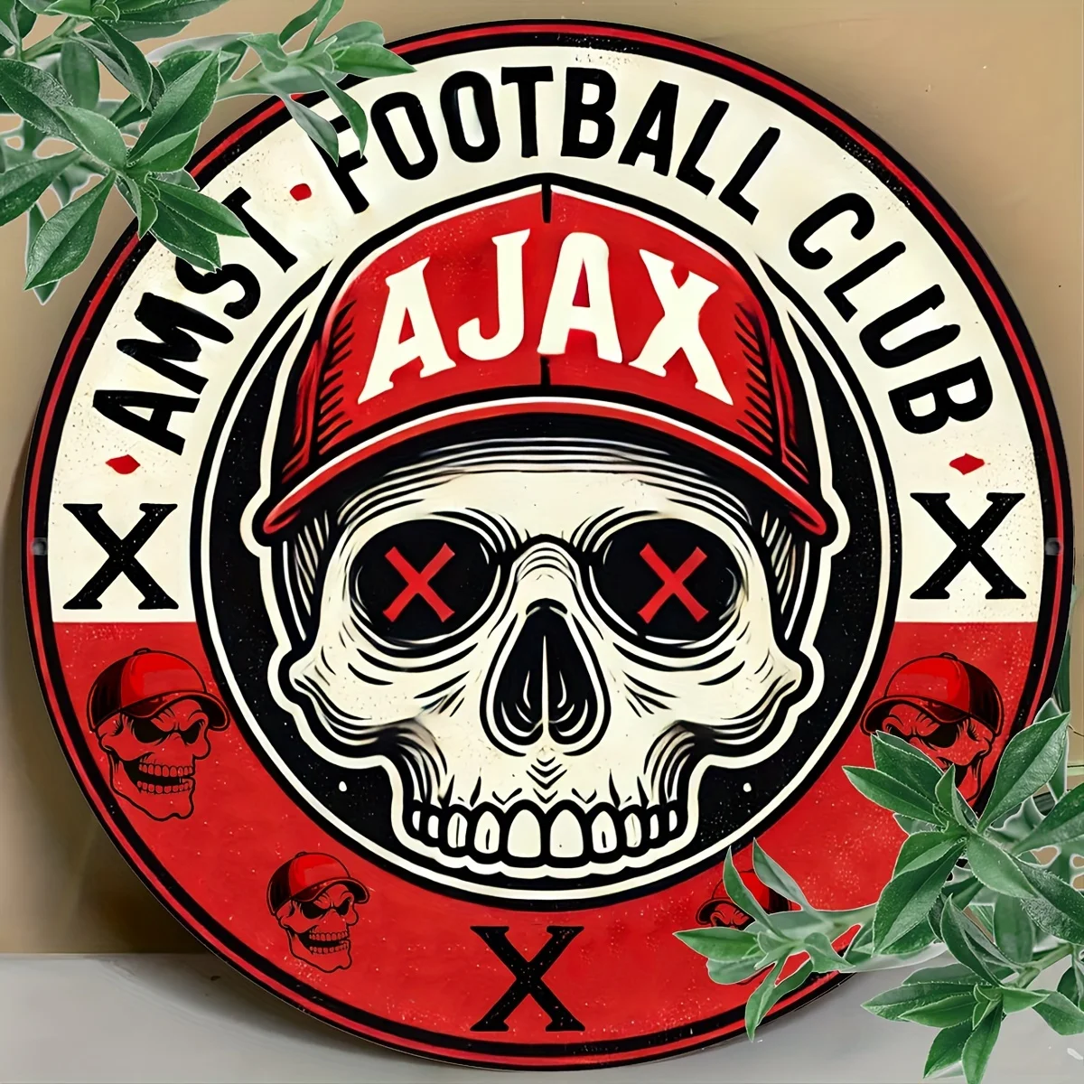 Letrero de hojalata de metal redondo vintage del club de fútbol de Ajax, decoración artística de pared de aluminio de 1 pieza de 8x8 pulgadas (20x20 cm), emblema de calavera retro para cocina
