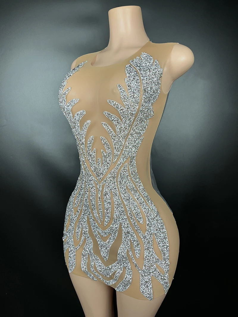 ชุดราตรีทรงบอลกาวน์หรูหราประดับคริสตัล ดีไซน์เซ็กซี่และเพรียวบาง เหมาะสำหรับพิธีกรบนเวที แฟชั่นนำเข้าจากต่างประเทศ