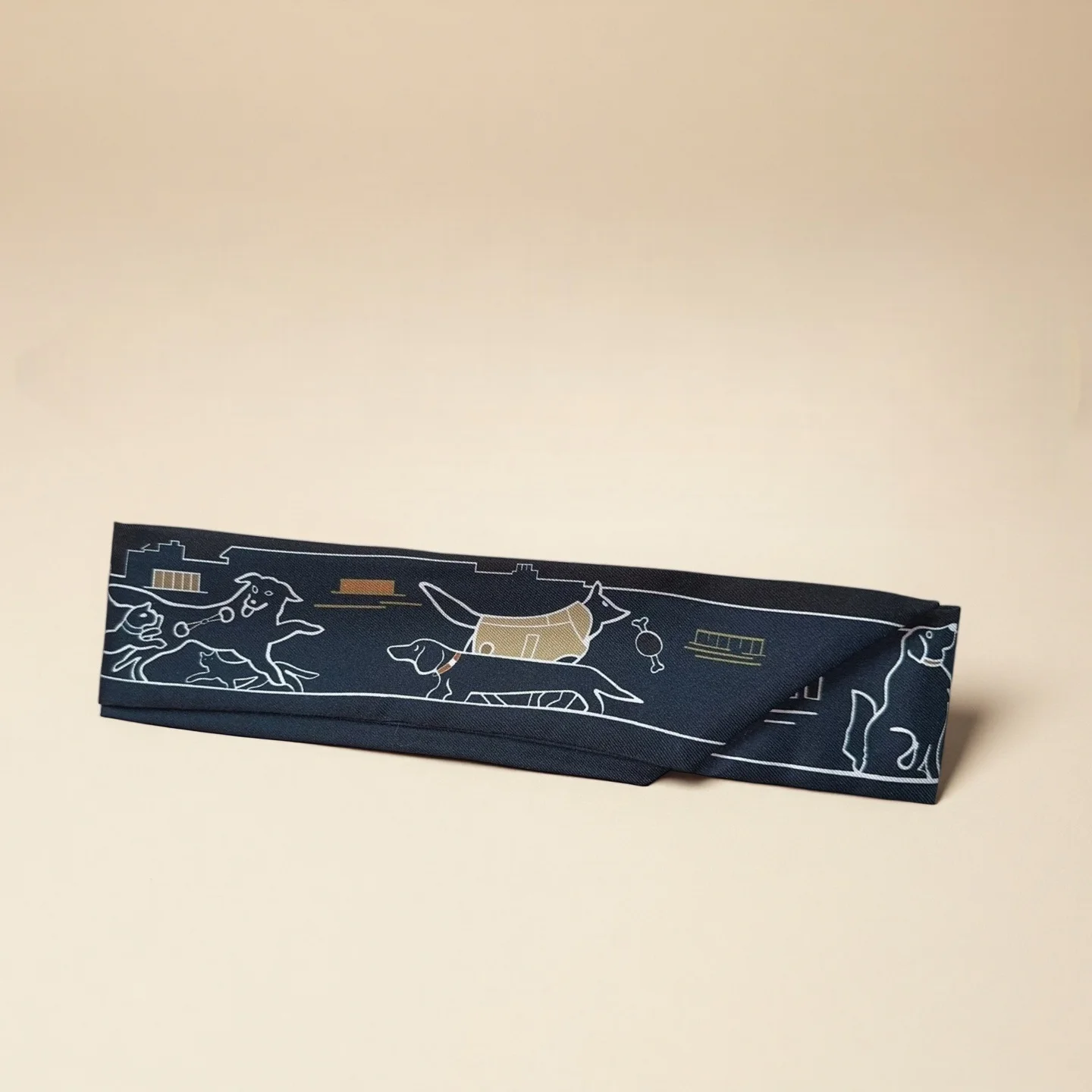 bufandas-de-seda-de-marca-de-lujo-para-mujer-bufandas-creativas-de-seda-para-el-cuello-calentadores-de-cuello-diademas-modernas-y-versatiles-panuelos-para-el-cabello-regalos