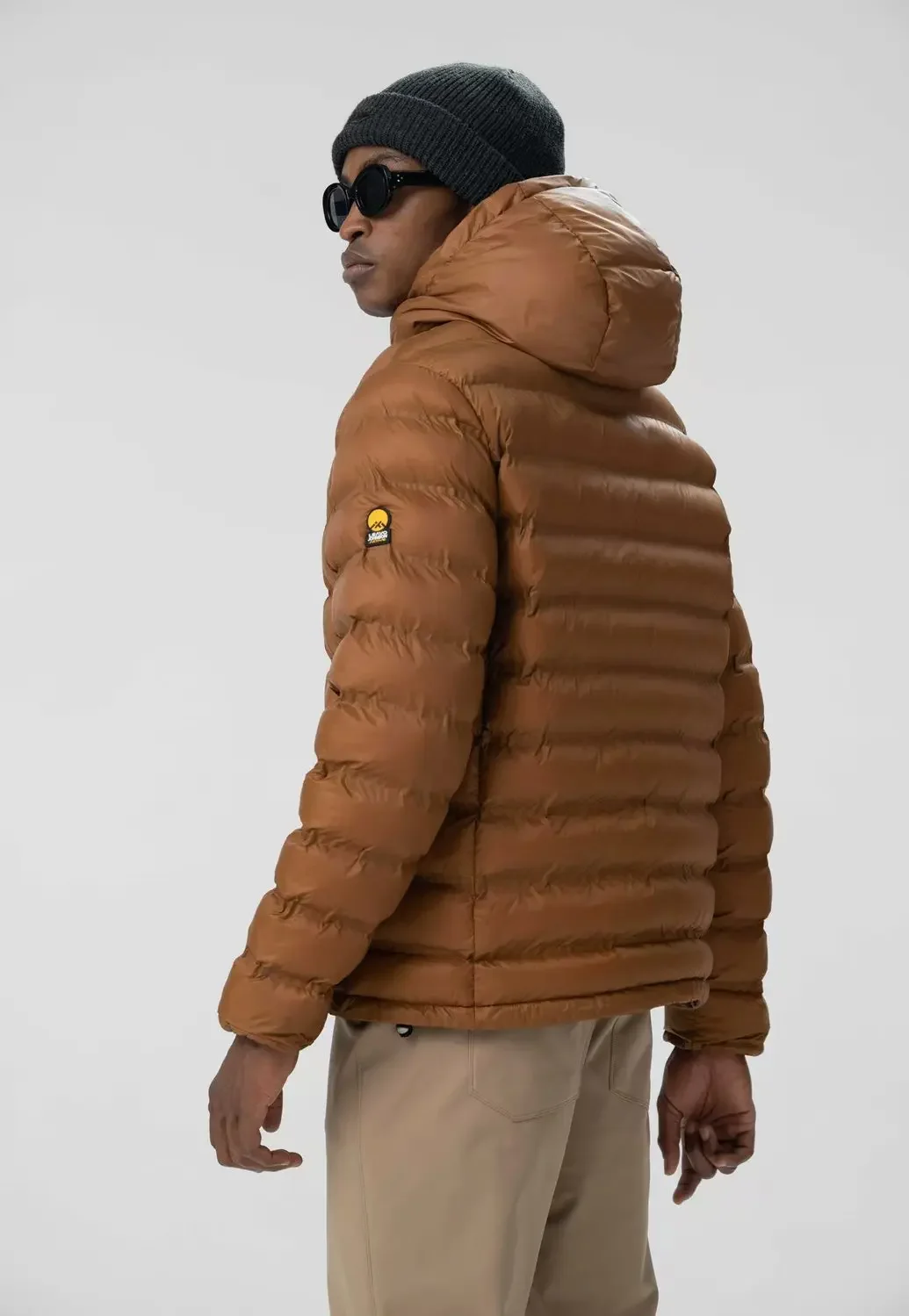 Men's and Women's Hooded Puffer Down Jacket Ultra Lightweight Quilted Warm Packable Winter Outerwear for Daily Casual Outdoor