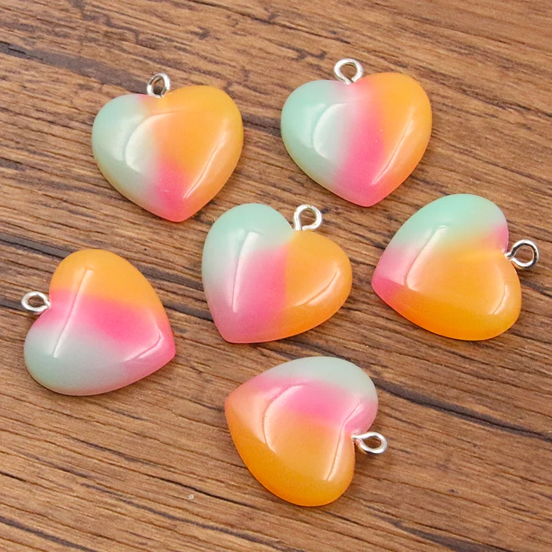 10Pcs 21*23mm 4 Color Gradual Heart Resin Earring Charms Diy Findings 3D Phone Keychain Bracelets Pendant For Jewelry Making