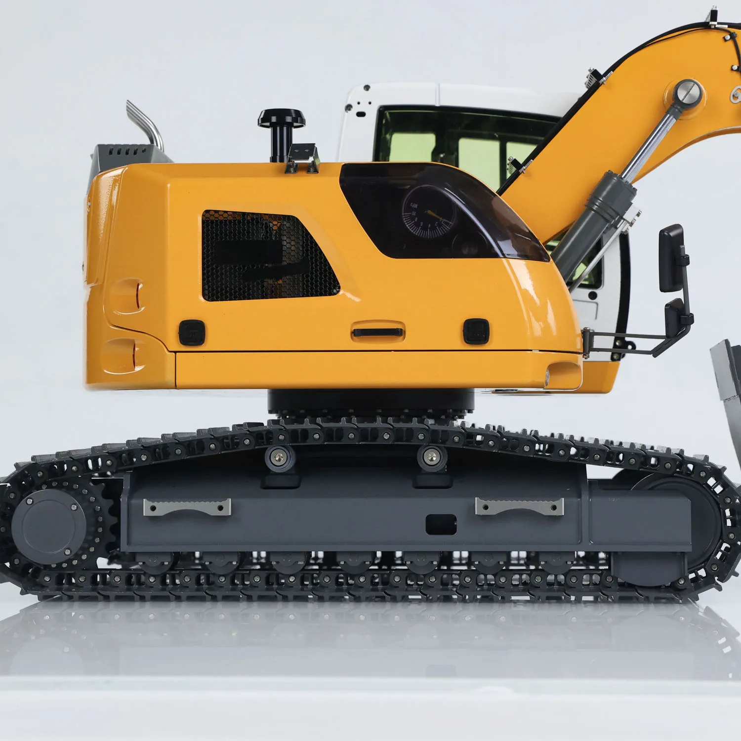 JDM-208 RTR R920 RC Hydraulic Excavator 1/14 Sacle Metal Remote Control Digger Construction Truck Car Toys Light System Model