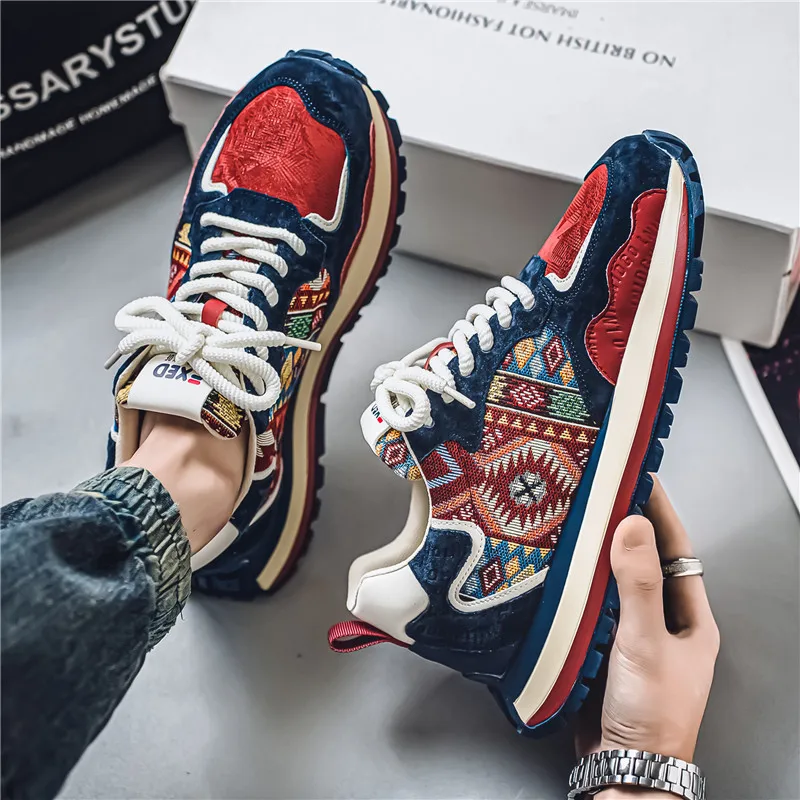 

Autumn Embroidery Men's Sneaker Comfort Low Cut Men's Casual Sneakers Non-Slip Lace-up Platform Shoes Men zapatillas de deporte