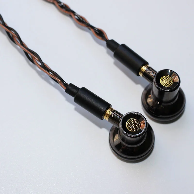 3.5mm MMCX Flat Headphones 8 Strand Metal Shell Earphones Titanium/ LCP Diaphragm Drivers Earphones