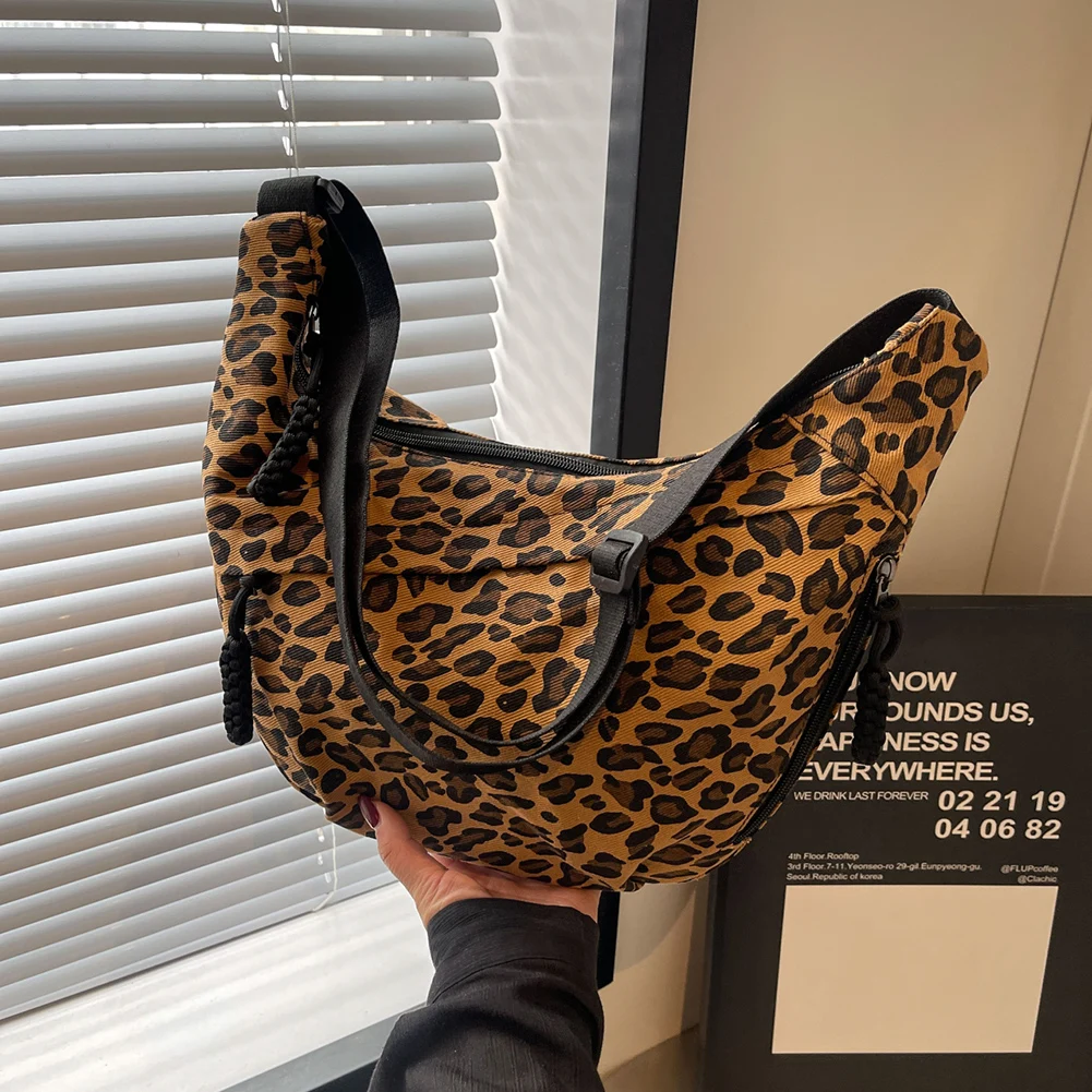 

Dumpling Bag Multi-pockets Leopard Print Hobo Sling Adjustable Strap Crescent Crossbody Bag Outdoor Travel Bag Women Stylish