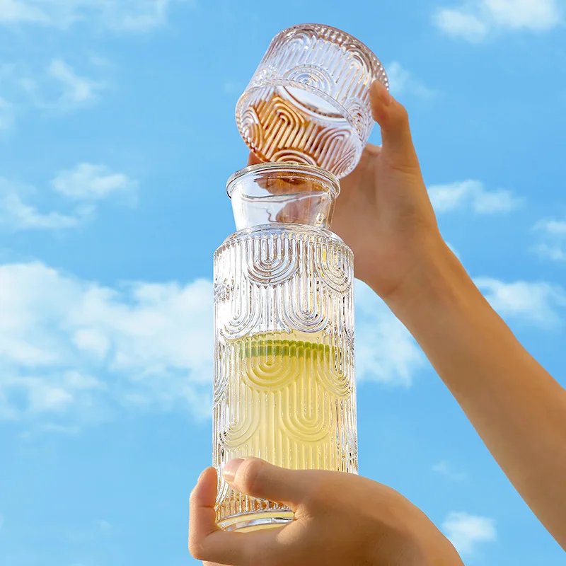 

Зеленый классический европейский ретро-тисненый большой стеклянный кувшин для воды с набором чашек для домашнего сока