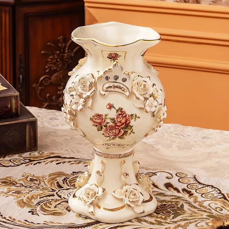 

High-quality European vase - luxury porcelain decoration for new homes