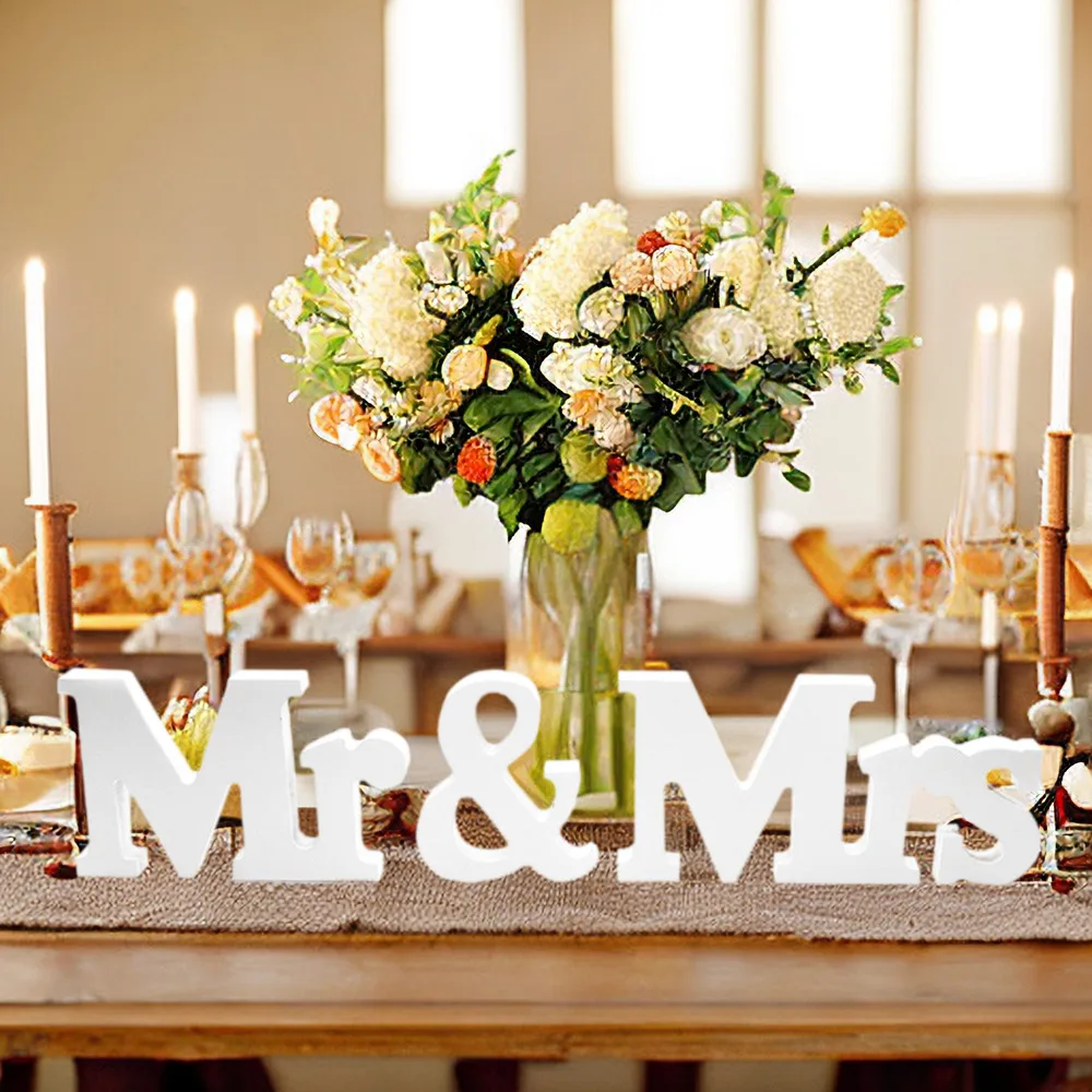 

3Pcs/Set Mr&Mrs Wedding Supplies Wooden Ornaments Creative English Letters Home Party Valentine's Day Shooting Props Decoration