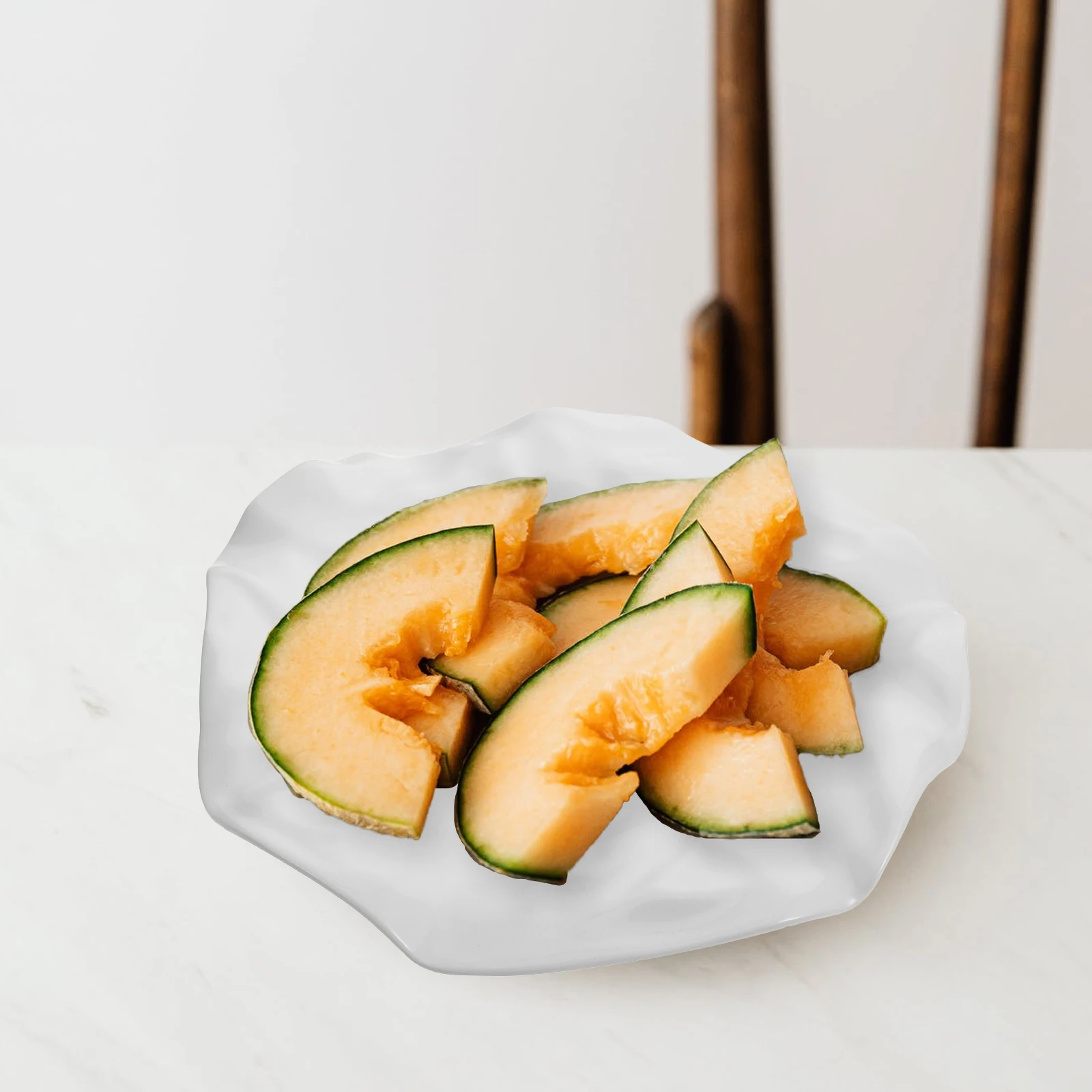 

1Pcs Ceramic Wrinkled Plate Small Space-Saving Irregular Fold Food Tray Stylish Serving Tray for Afternoon Tea Weddings Banquets