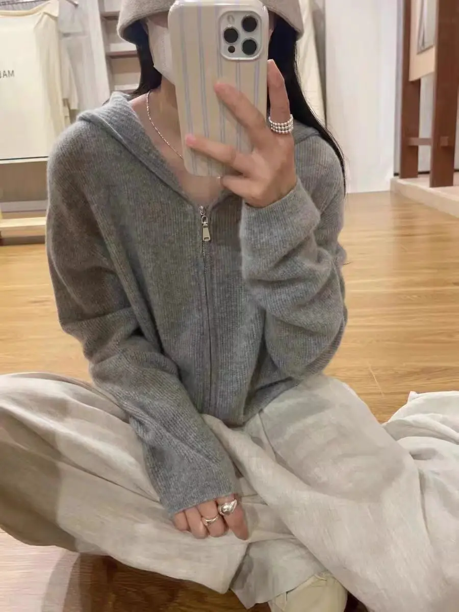 

100% Merino Wool Women's Hooded Cardigan Autumn Winter Casual Fashionable Knitted Zipper Hoodie Cashmere Sweater