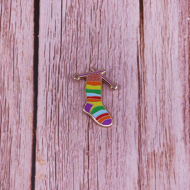 Knitting Sock Rainbow Socks Enamel Pin Lapel Pin for Clothes Brooches on Backpack Briefcase Badge Jewelry Decoration Gifts