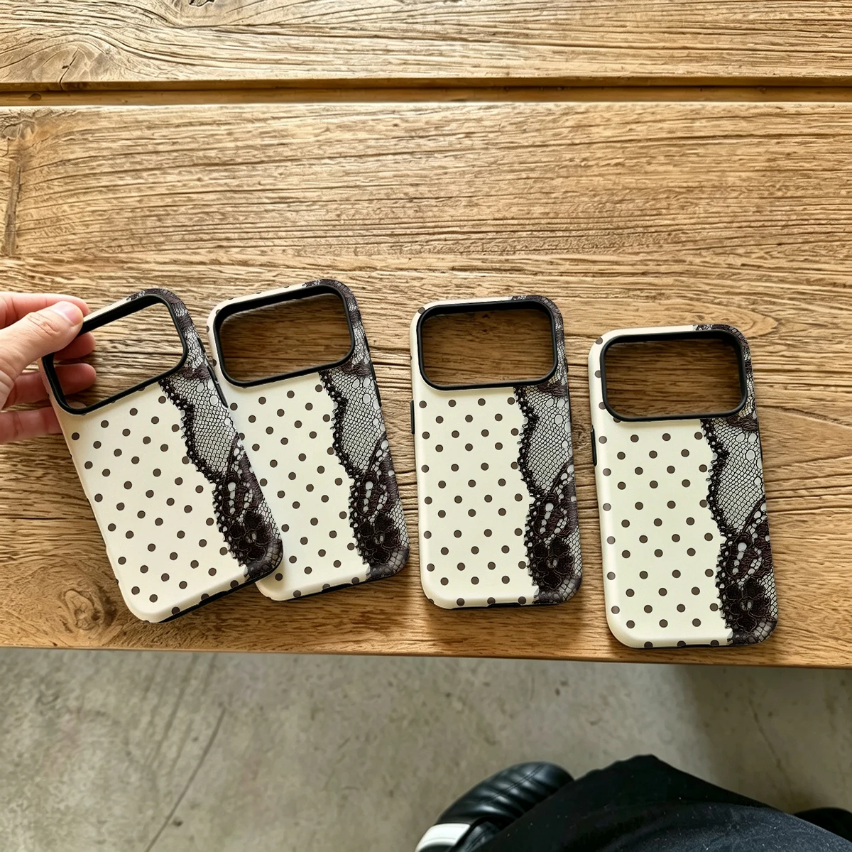 Cream Brown Dots Lace Hard Shock-Absorption Phone Case For Samsung Galaxy S26 S25 Ultra S24 S23 Plus 2-in-1 Protective Cover
