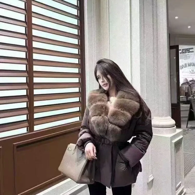 

Luxury Fox Fur Collar Winter Warm Down Jacket Women Slim Loose Waistband Trend Fur Coat Short Puffer Jacket White Duck Down Top
