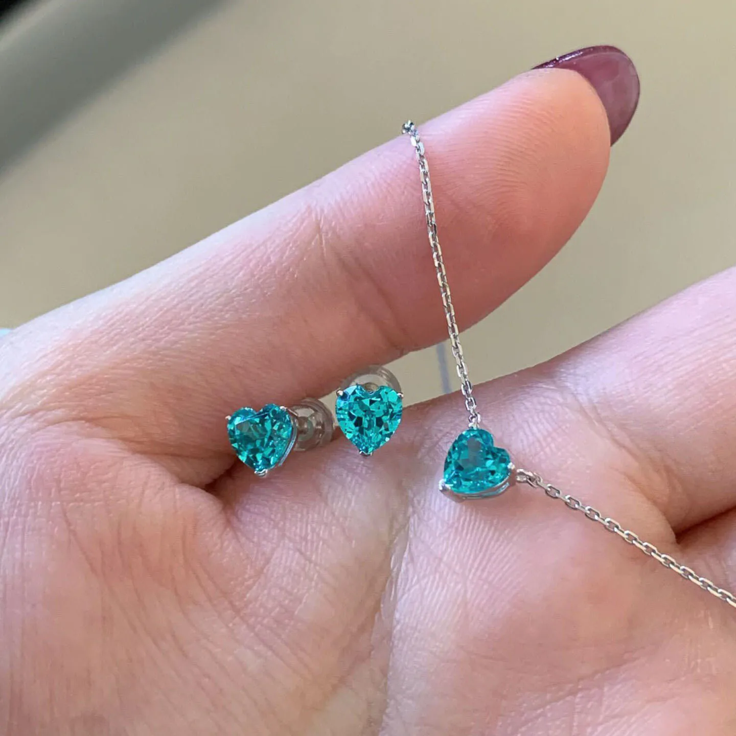 

New in Simple and small heart-shaped Earrings Necklace Fresh and Trendy Paraiba Gem Jewelry Sets Charm Suitable for Daily Gifts