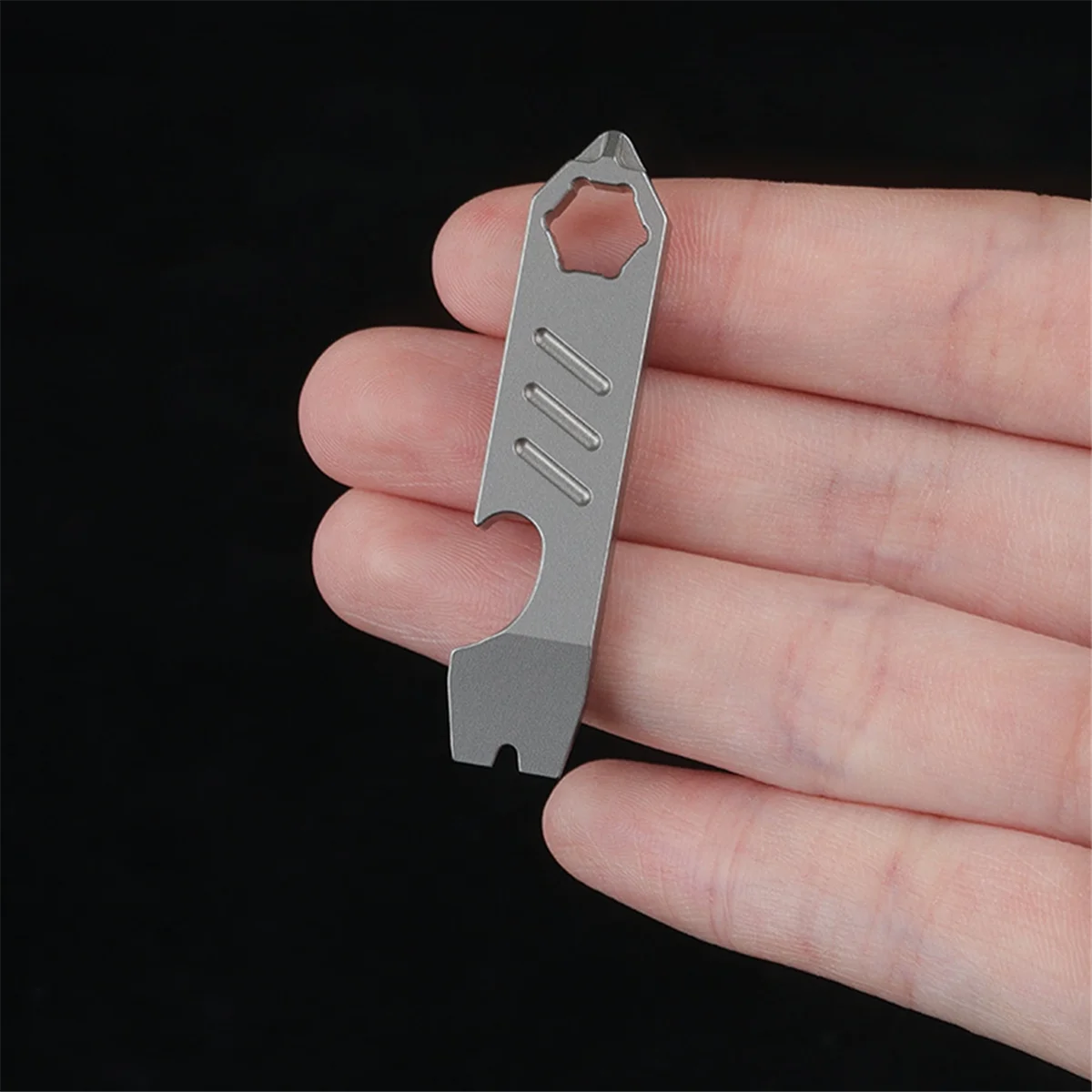 

A38ITC4 Titanium Alloy Crowbar Bottle Opener Graduated Scale Wrench Outdoor Tools Multifunction Camping Gear