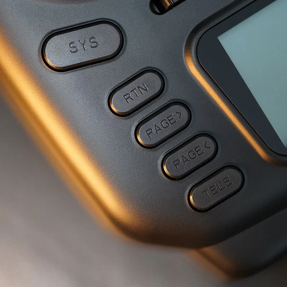RadioMaster TX12 ELRS EdgeTX OpenTX/CC2500 متوافق مع جهاز إرسال التحكم اللاسلكي لطائرة سيارة RC الأصلية بدون بطارية