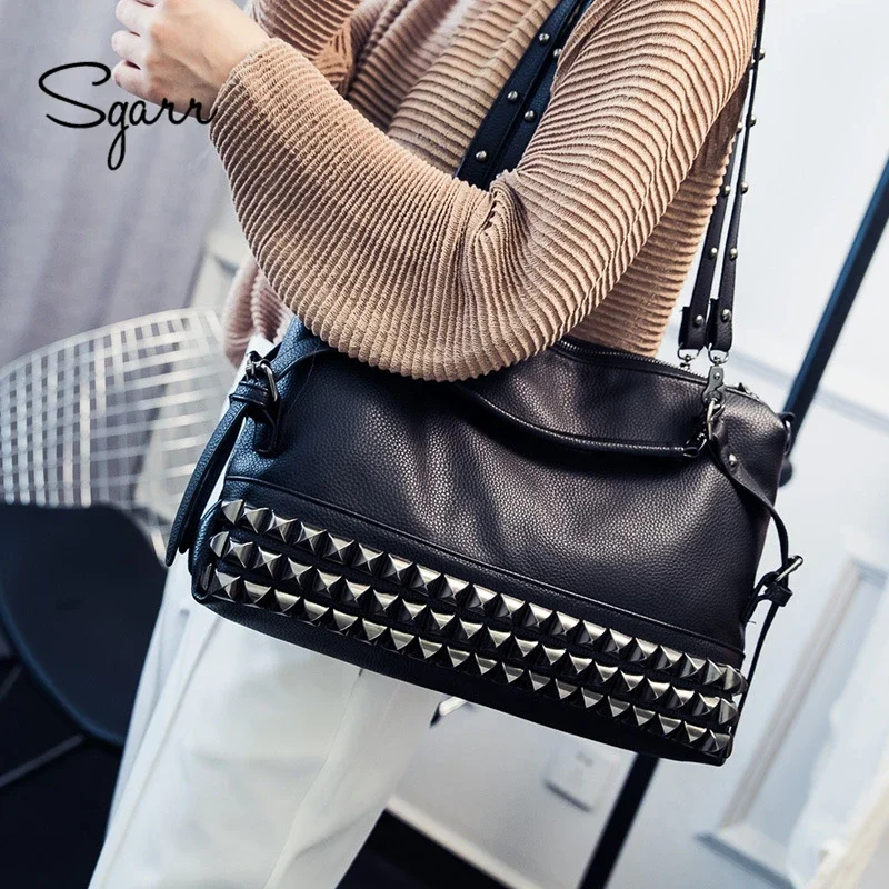 Luxury Pu Leather Handbags Shoulder Bags High Quality Ladies Big Shoulder Messenger Bags Fashion Female Rivet Tote Travel Bag