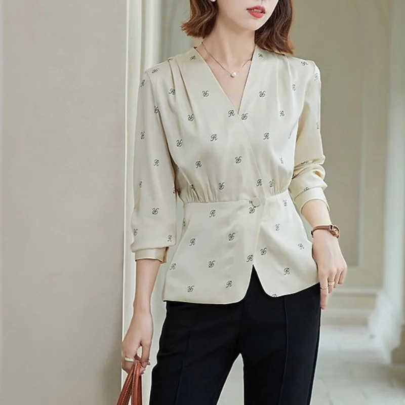 2023 Autumn Blouse V-neck Patchwork Button Printing Folds with Waist Down for Slimming Long Sleeved Spring Women\'s Shirt