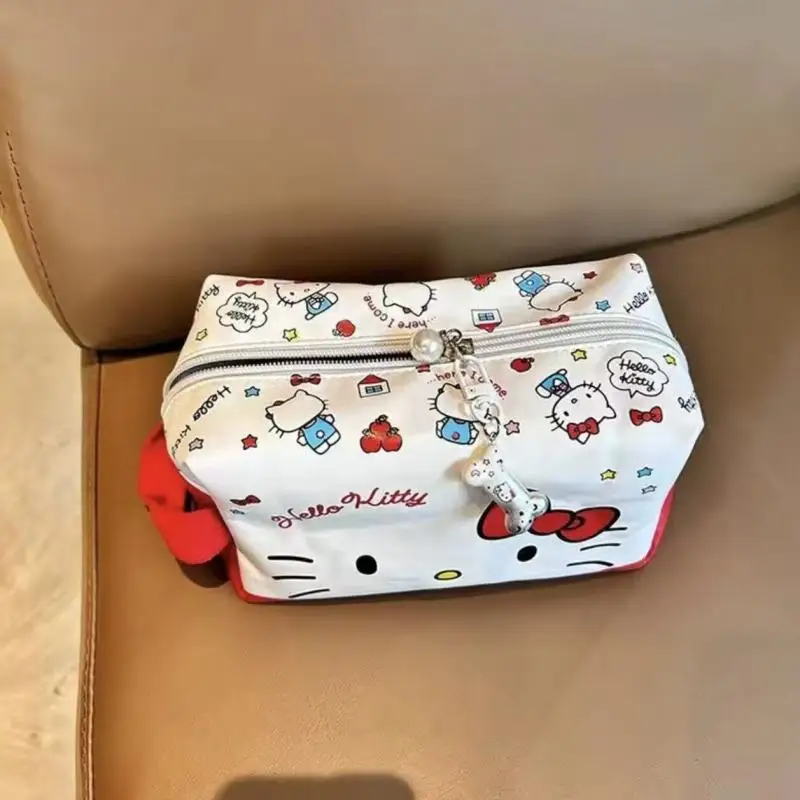 

Sanrio New Kawaii Anime Hello Kitty Y2K Makeup Bag Portable Large Capacity Travel Cute Cartoon Girl Heart Handbag Toys for Kids
