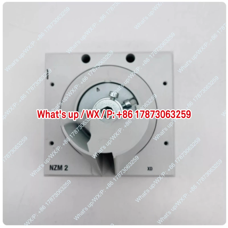 Molded case circuit breaker NZM2-XTVD, cabinet outer door linkage black handle, original brand new