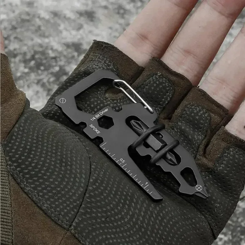 Chaveiro Multifuncional de Aço Inoxidável, Ferramenta Portátil com Abridor de Garrafas Integrado, Ideal para Camping e Escalada